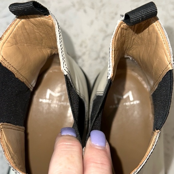 MARC FISHER LTD Pirro Chelsea Lugsole Pull On Leather Ankle Booties Ivory - Picture 13 of 16